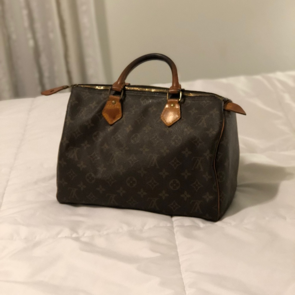 AUTHENTIC Louis Vuitton speedy 30
